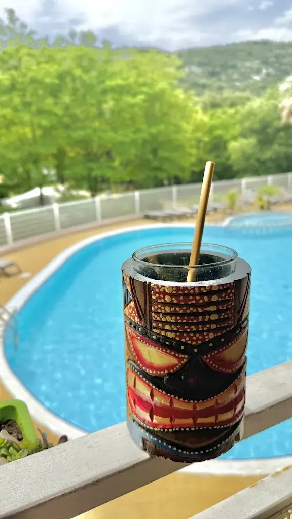 Marion Constant_La Paillote_Saint-Martin-d'Ardèche_review