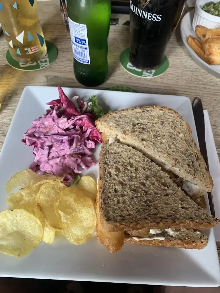 Caroline Hill_Kings Arms_Kingdom_review