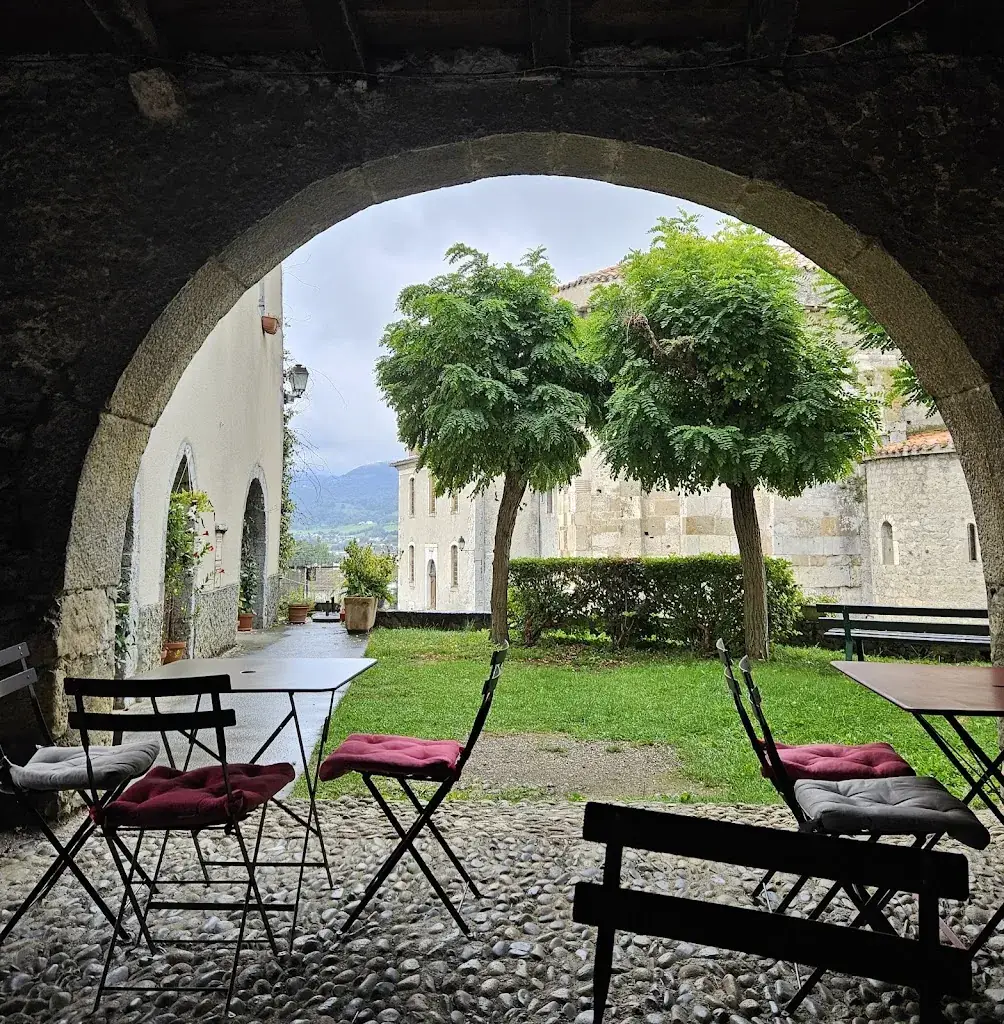 11 Place de l’Église_Saint-Lizier_slider_image_1