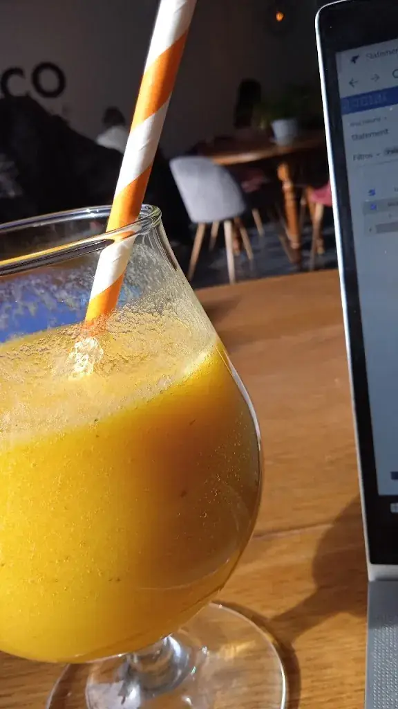 Chloé Pujol-Lotiquet_K.CO Café_Saint-Lys_recensione