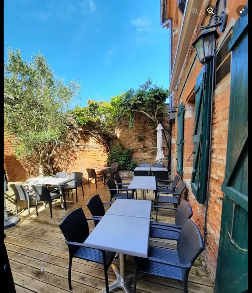 Restaurant le Commerce - Chez Camille et Steph_Saint-Lys_slider_image_1