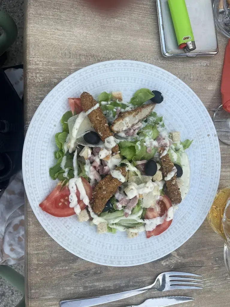 Danielle Dubois_La Belle Epoque_Saint-Marcel-sur-Aude_review