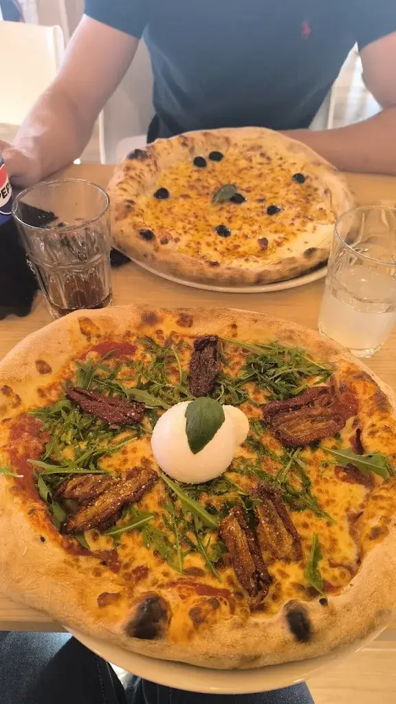 Aurore Bk_Les Halles des Gourmands_Saint-Laurent-de-la-Salanque_review