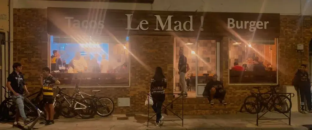 Le Mad ristorante a Saint-Laurent-de-la-Salanque