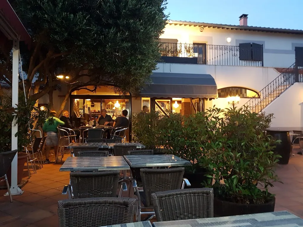 Al Stevens_Le Mas Restaurant Traiteur_Saint-Laurent-de-la-Salanque_review