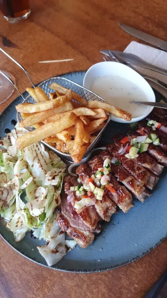 Caro C_Ô-VA-NA_Torreilles_review