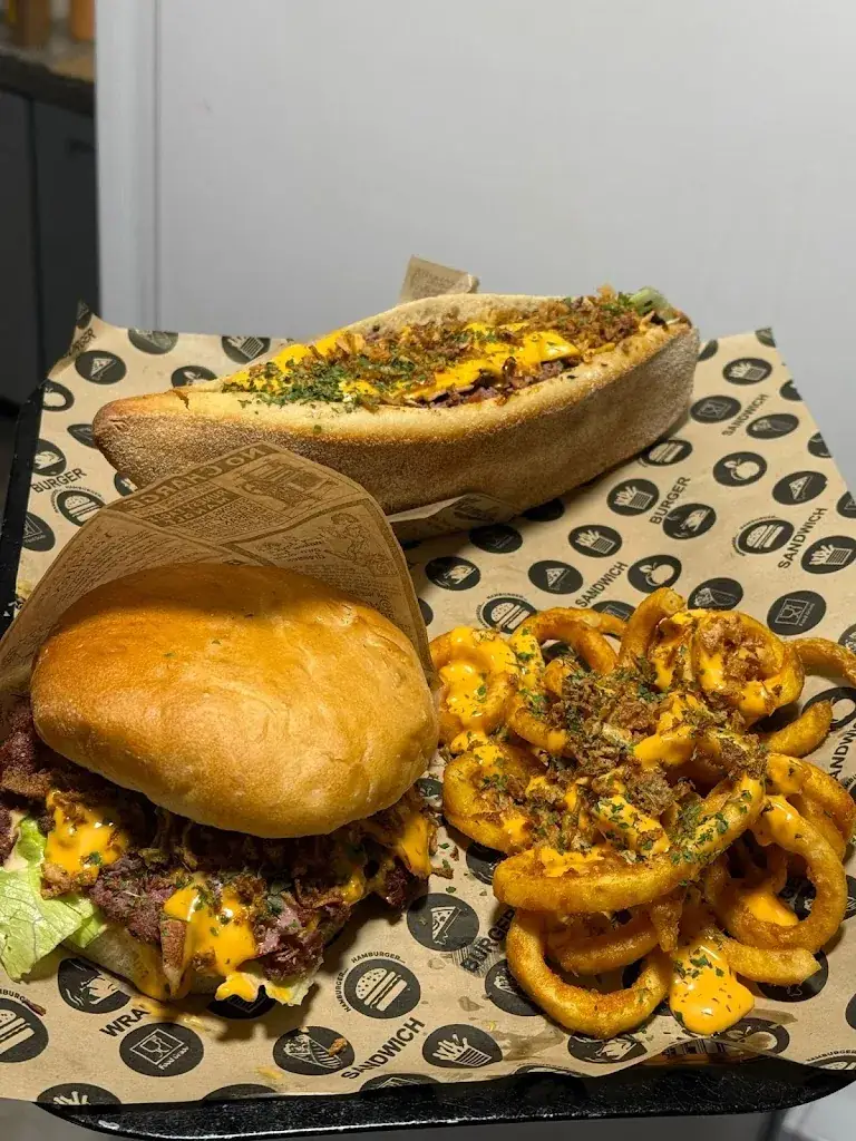 Food night_Saint-Laurent-de-la-Salanque_slider_image_3