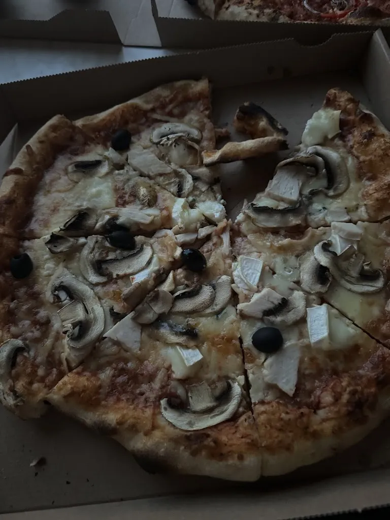 Menu_Pizzeria La Laurentine_Saint-Laurent-de-la-Salanque_image_7