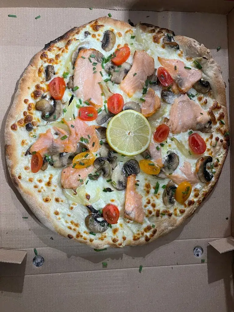 Menu_Pizzeria chez Leo_Saint-Laurent-de-la-Salanque_image_7