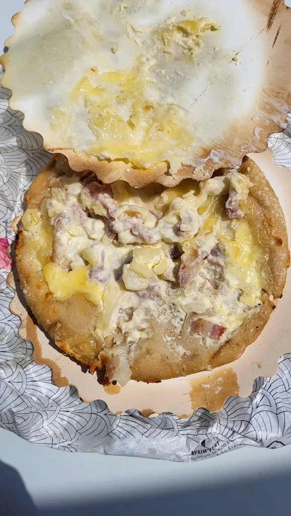 Dav Dubs_Chez Lucien_Saint-Nauphary_review