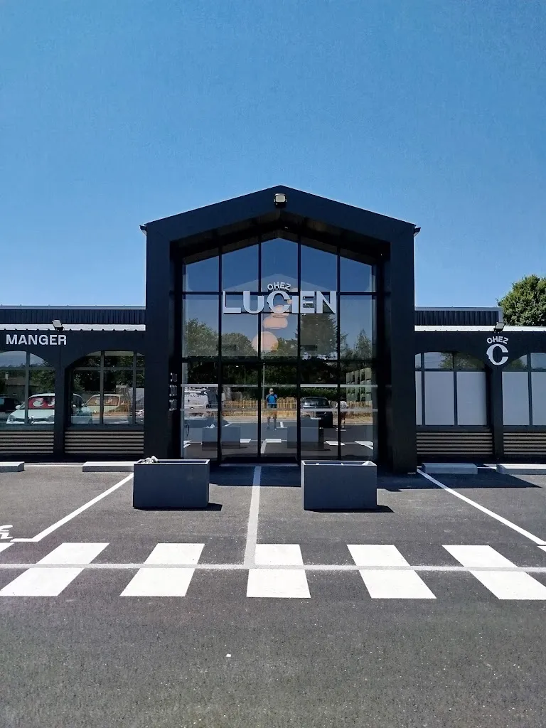 Pierre Díaz_Chez Lucien_Saint-Nauphary_review