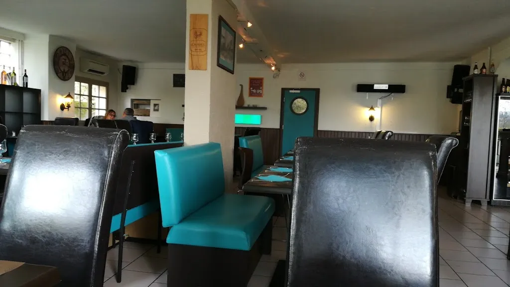 Au dix 31 restaurant in Saint-Nauphary