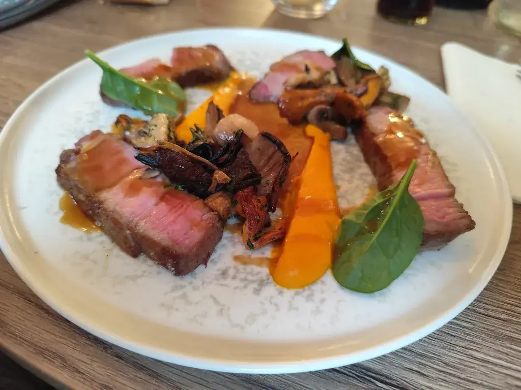 Restaurant Côté Cour_Saint-Mathieu-de-Tréviers_slider_image_2