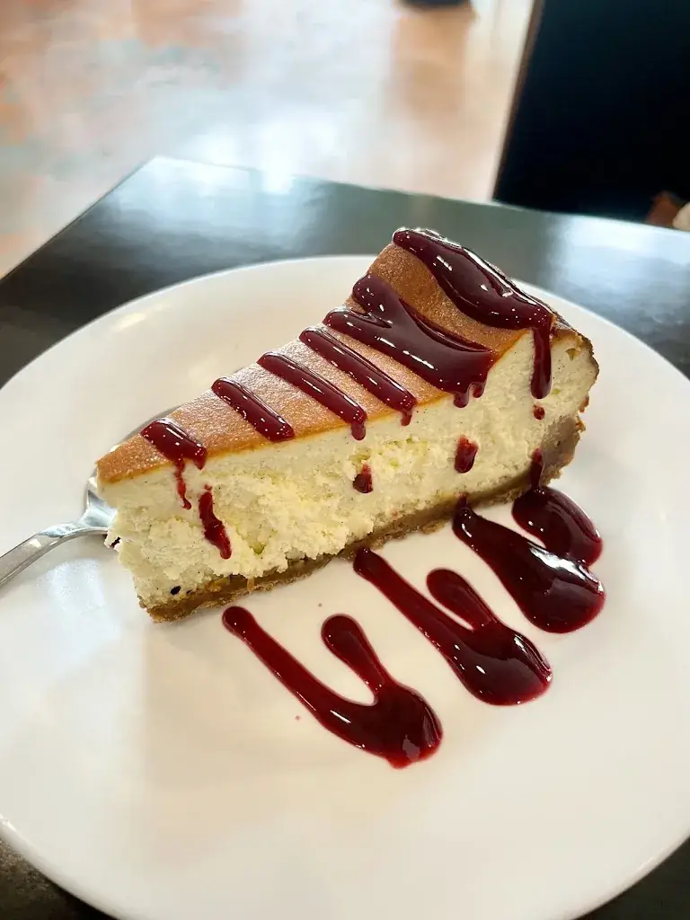 Laura R._Restaurant/Brasserie l'Hadrien_Saint-Mathieu-de-Tréviers_review