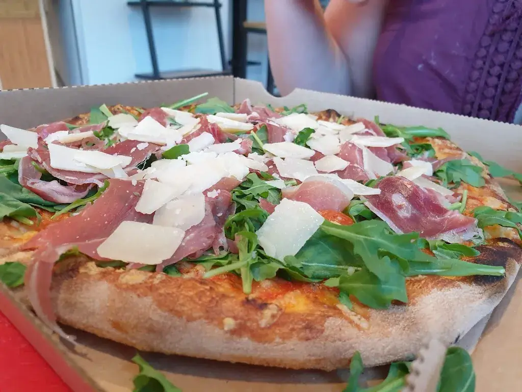 Phil' Pizza_Saint-Mathieu-de-Tréviers_slider_image_3