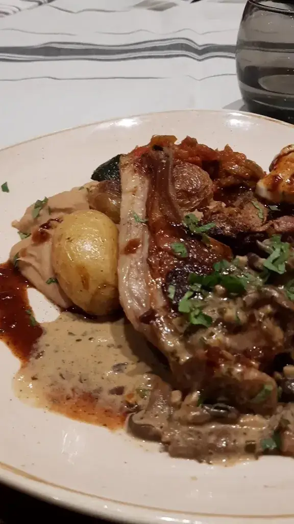 Restaurant La grange_Saint-Lary-Soulan_slider_image_2