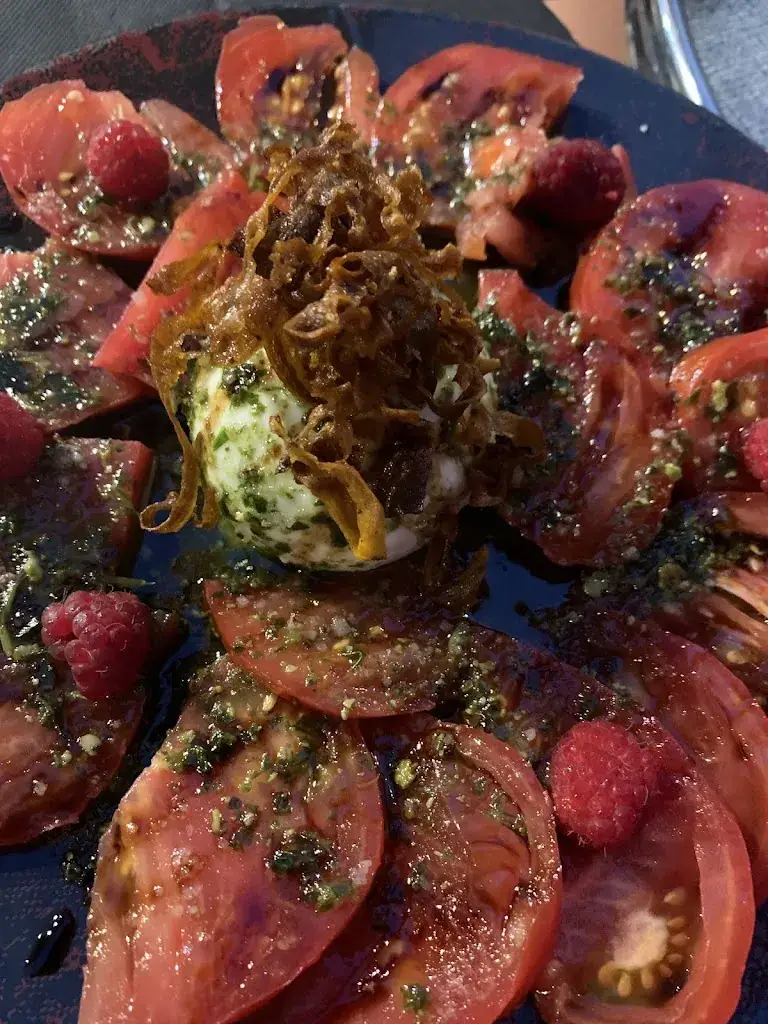 Jorge Salum_Le Balthazar by Florian DELBURGO_Saint-Lary-Soulan_review