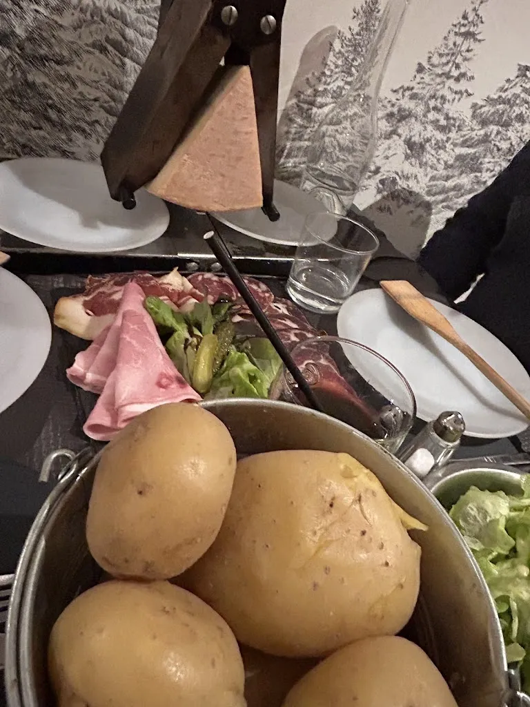 Iliana De la Torre García_La Cas'a Tom_Saint-Lary-Soulan_review