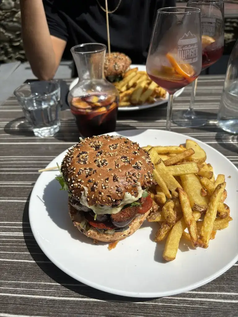L atelier du burger_Saint-Lary-Soulan_slider_image_3