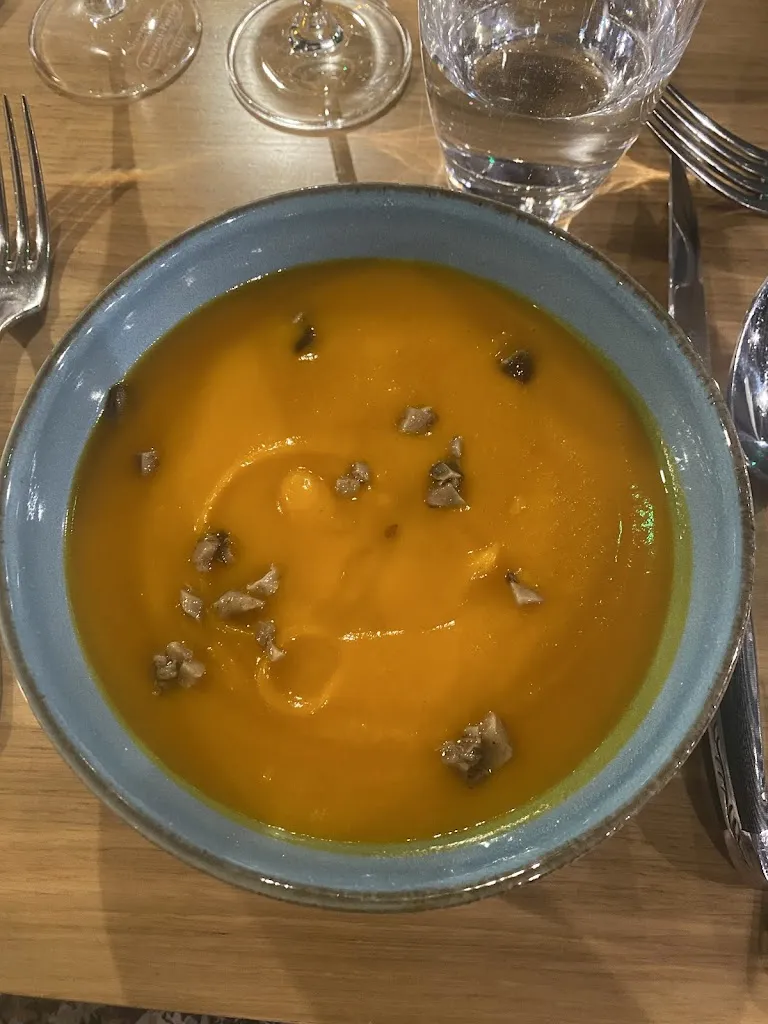 Charlotte Lourau_La Pergola_Saint-Lary-Soulan_review