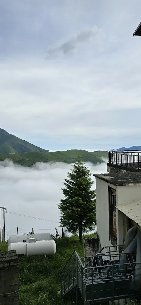 Cecile Jalby_Top Ski Bar_Saint-Lary-Soulan_review