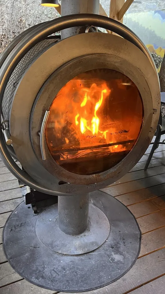 Olga Vechirko_Ursus - Coffee Shop & Coffee Truck_Saint-Lary-Soulan_review