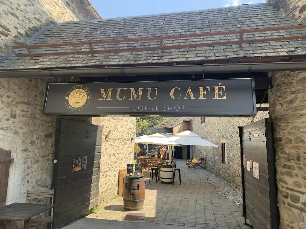 Jorge Salum_Ursus - Coffee Shop & Coffee Truck_Saint-Lary-Soulan_review