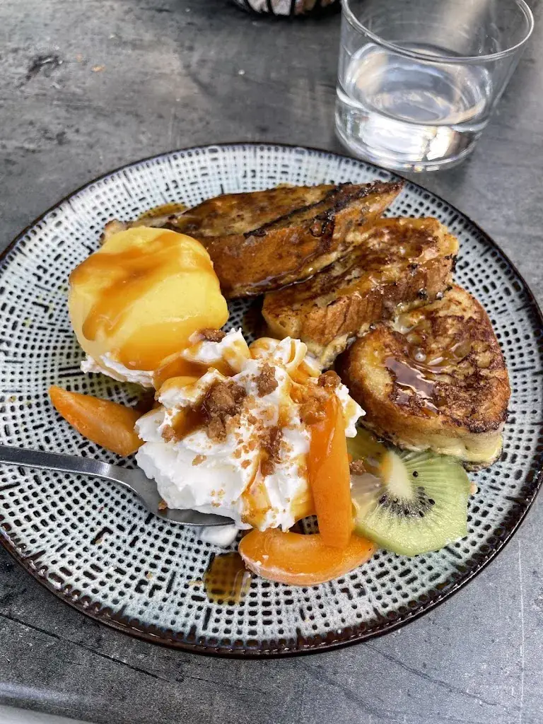 Aurelie Labadie_L'Almarita_Vielle-Aure_review