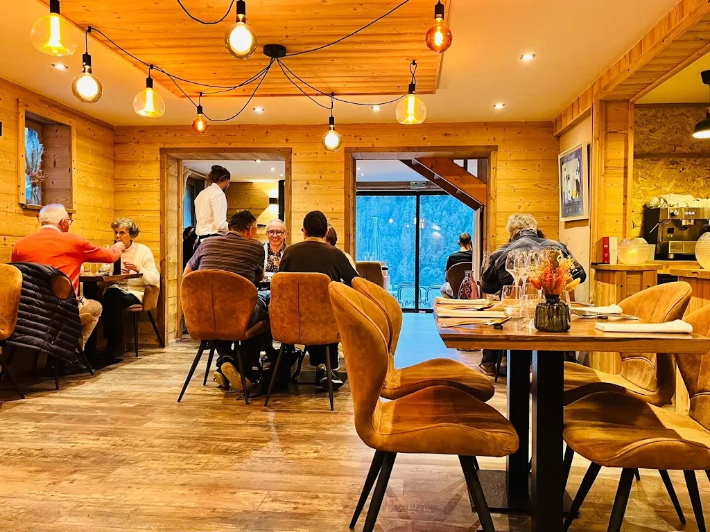 Les Aryelets_Aulon_slider_image_1