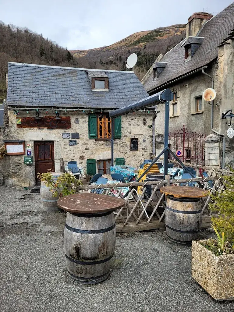 Le Cafe St. Germais_Vignec_slider_image_3