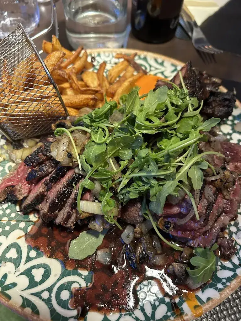 Jake Abilama_Le Bistro pastoral_Azet_review