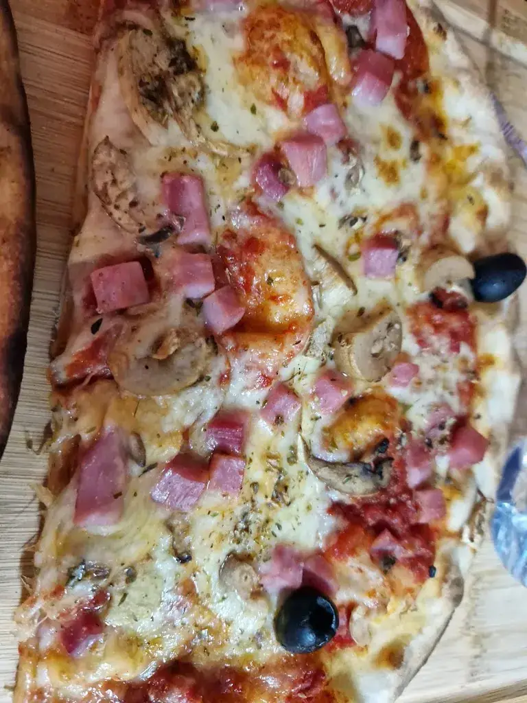 Menu_Pizza Le Spioulets_Saint-Lary-Soulan_image_4