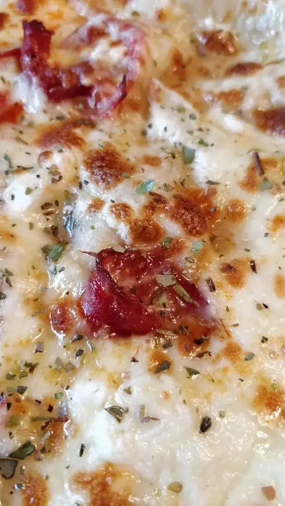 Nicolas Roussel_Pizza Le Spioulets_Saint-Lary-Soulan_review