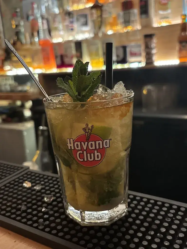 Raphael cook_Hors piste_Vielle-Aure_review