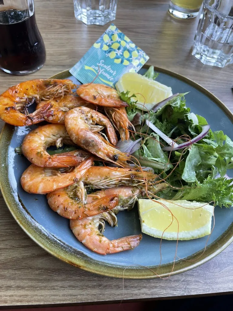 phan vincent_La vieille maison_Rochemaure_review