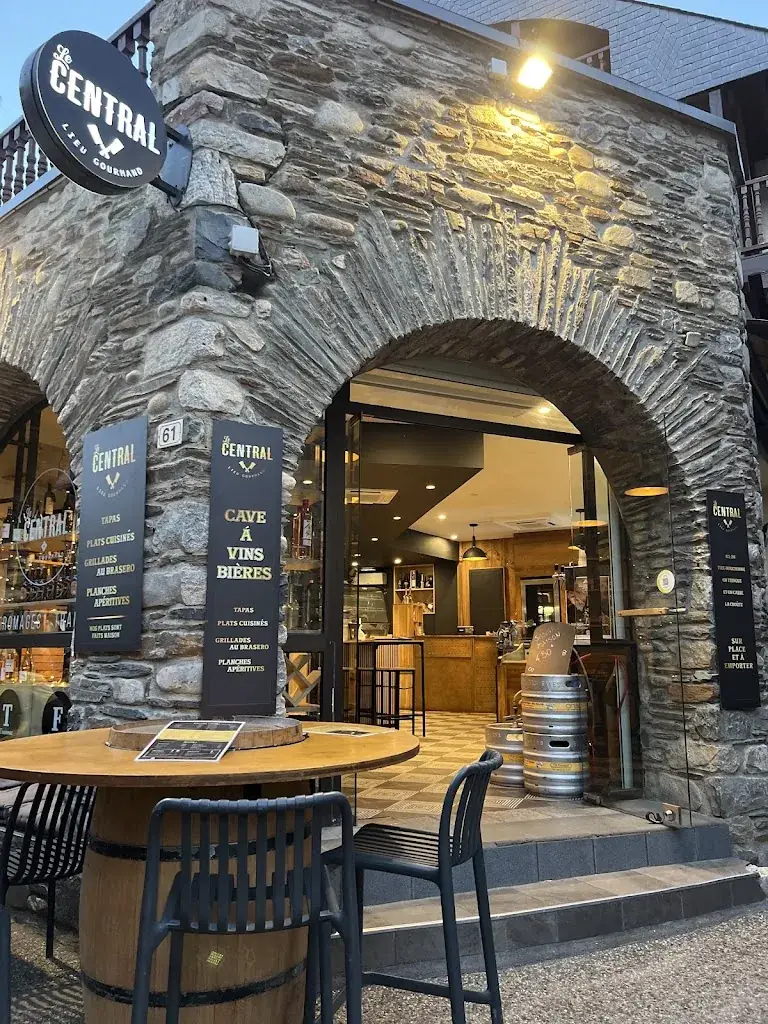 Hugo ETV_Le Central lieu gourmand_Saint-Lary-Soulan_review