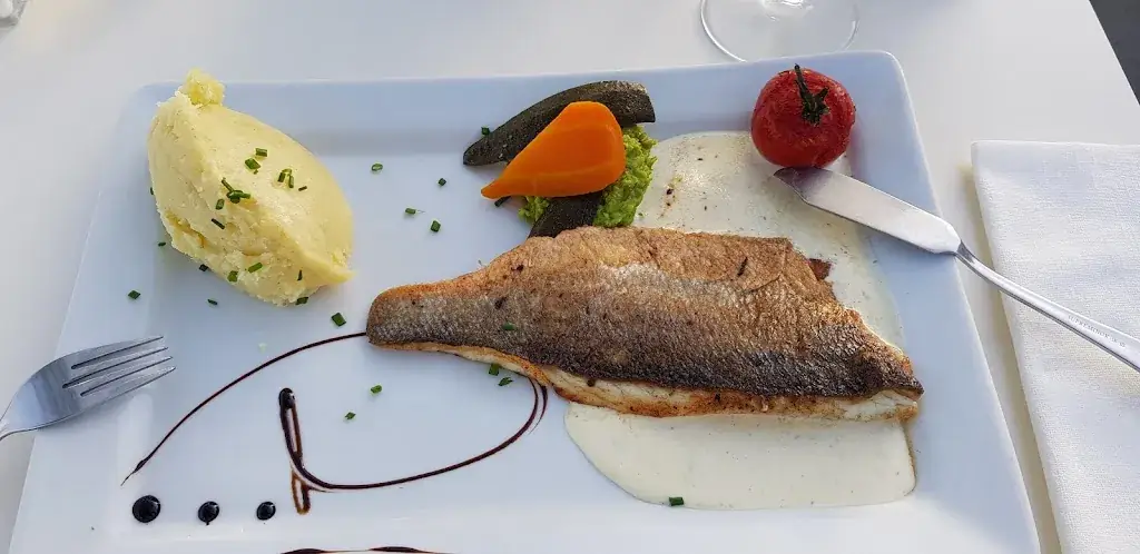 P Wessling_Restaurant Le 16 Saint-Nazaire_Saint-Nazaire_reseña