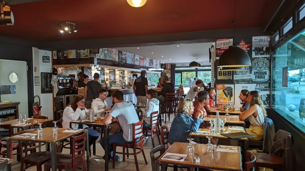 Alastair McKenzie_Café Concert le Centre Saint Nazaire_Saint-Nazaire_review