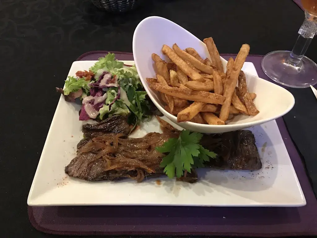 Antero Wåg_Le Manège_Saint-Nazaire_review