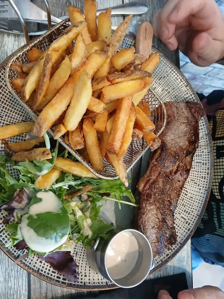 Victor Elodie_Le Manège_Saint-Nazaire_review