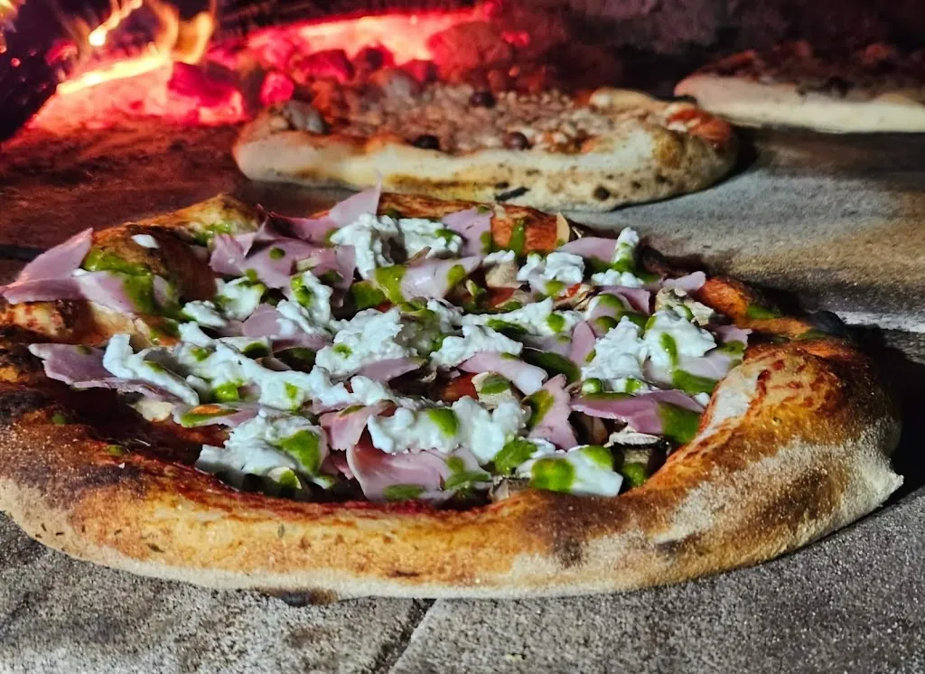 Papa pizza Restaurant in Saint-Paul-de-Fenouillet