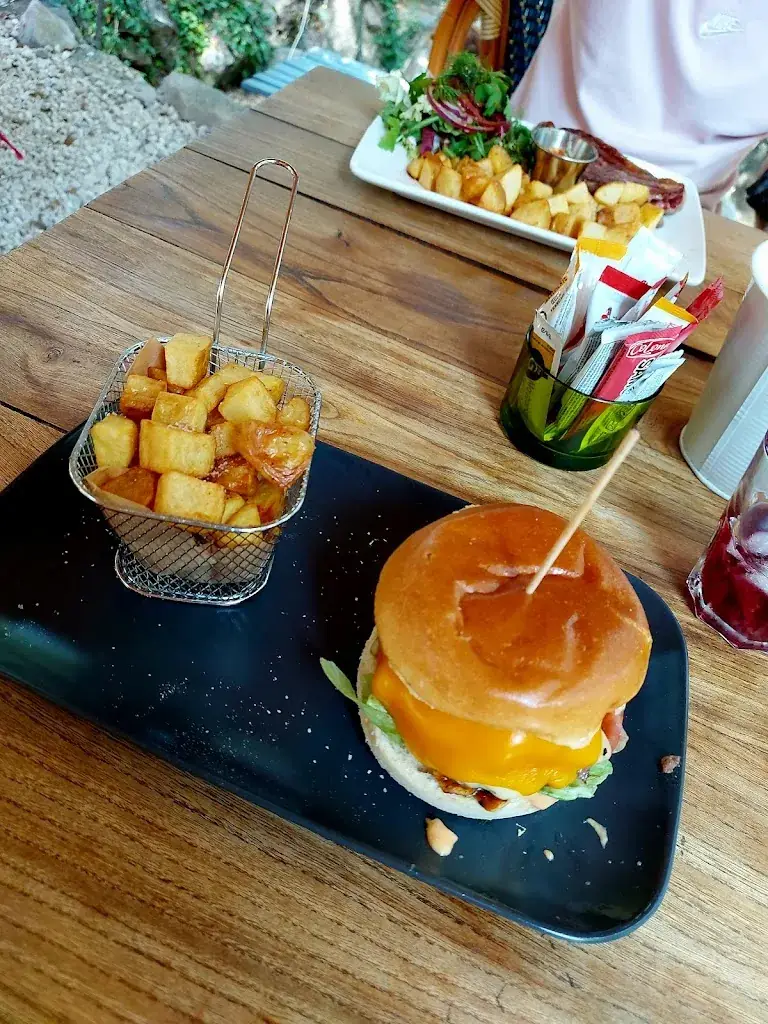 Menu_L'Aouzine_Duilhac-sous-Peyrepertuse_image_3