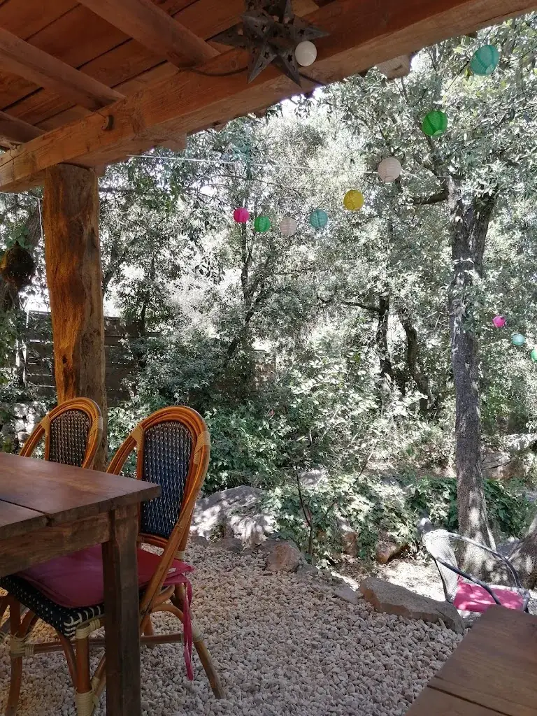 L'Aouzine restaurant in Duilhac-sous-Peyrepertuse