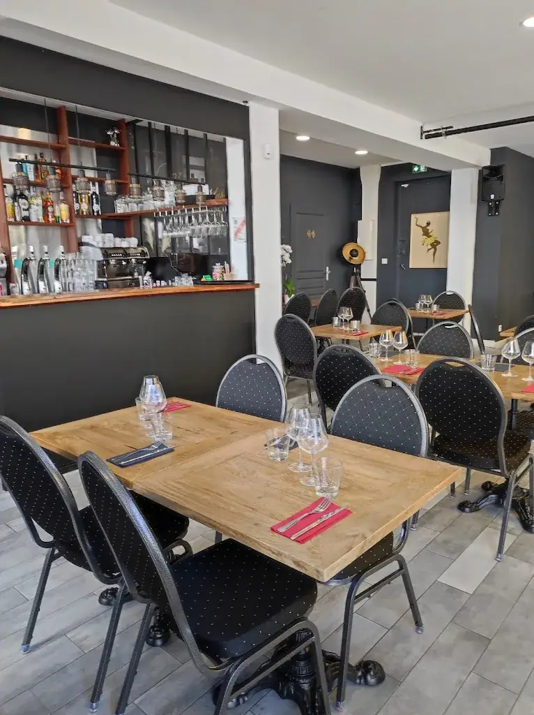 Aux Deux Amours_Saint-Nazaire_slider_image_3