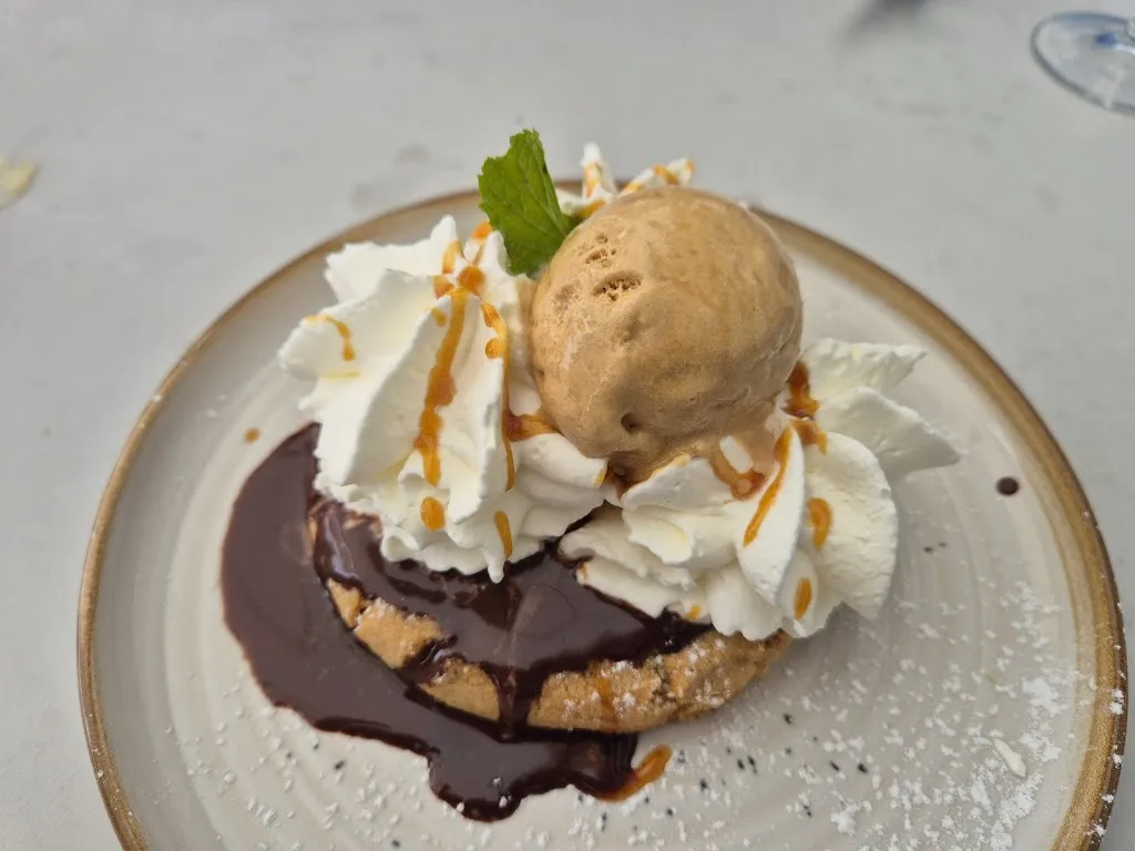 Vince Maret_Restaurant de la Plage de Monsieur Hulot_Saint-Nazaire_review