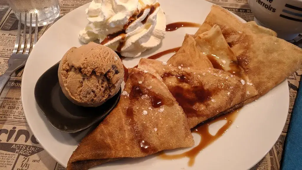 Javier De Cózar_Le Moulin Blanc_Saint-Nazaire_review