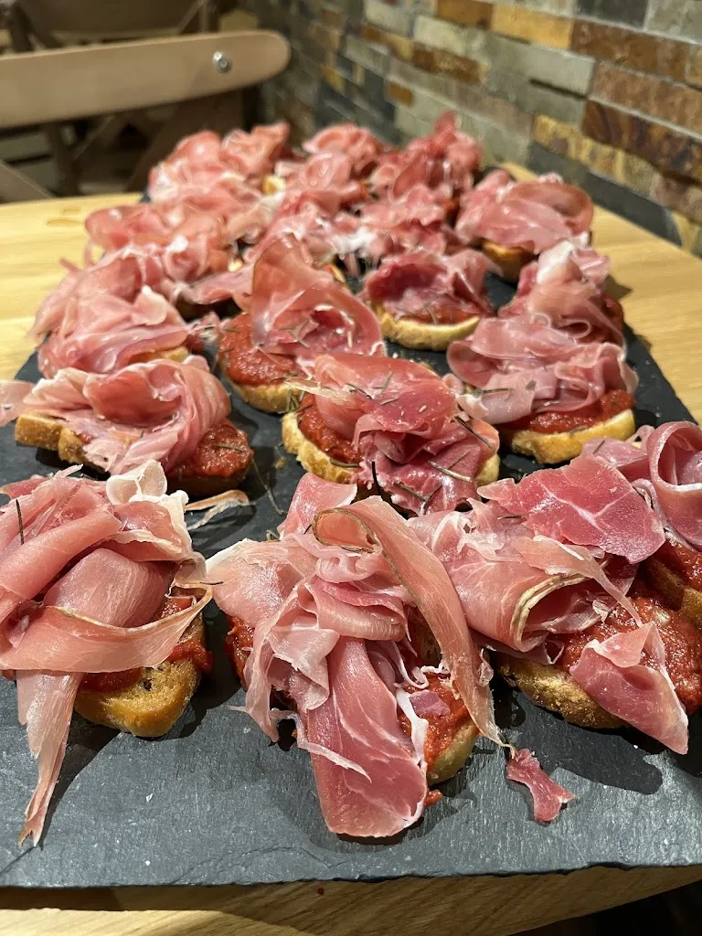 Brasserie Glacier Le Palais_Saint-Pons-de-Thomières_slider_image_3