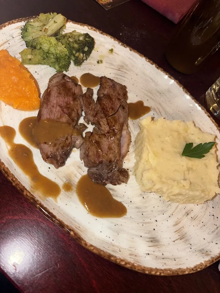 La Croix Blanche_Saint-Pons-de-Thomières_slider_image_3