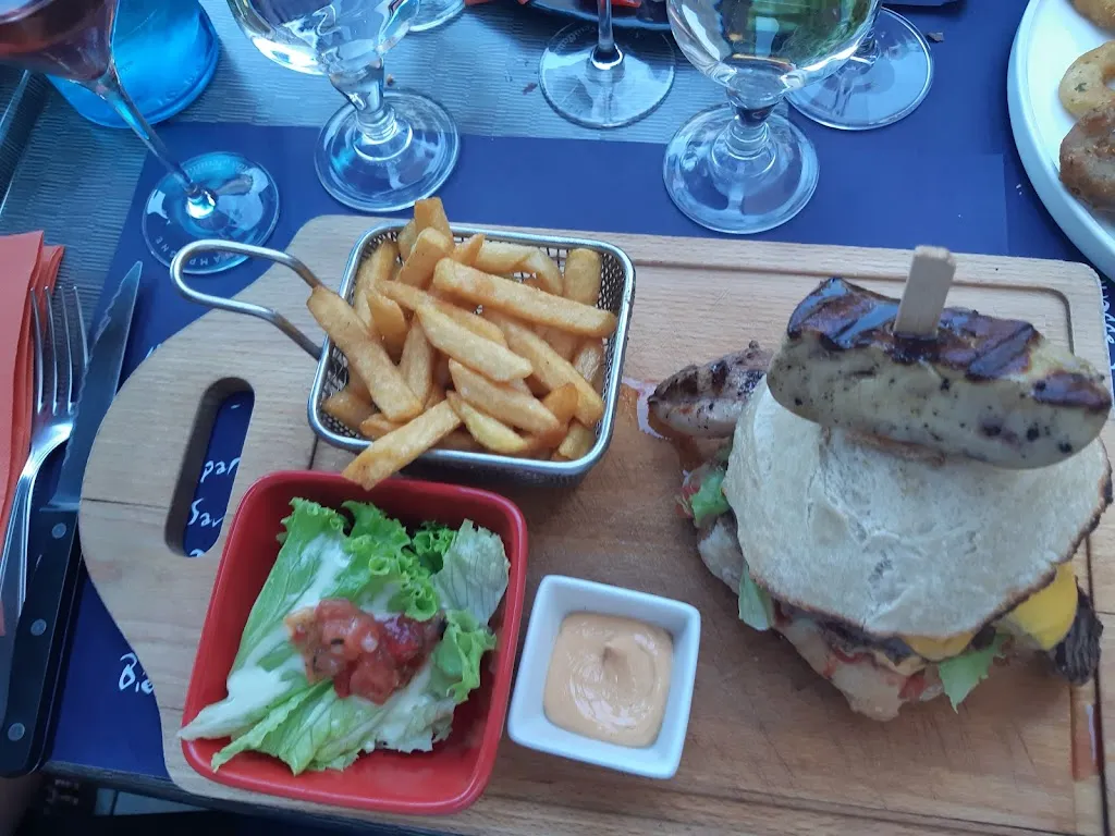 Menu_Hotel restaurant le somail_Saint-Pons-de-Thomières_imagen_9