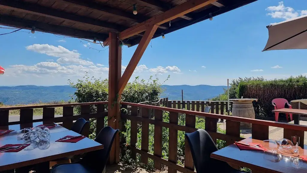 Auberge du Cabarétou restaurant in Riols